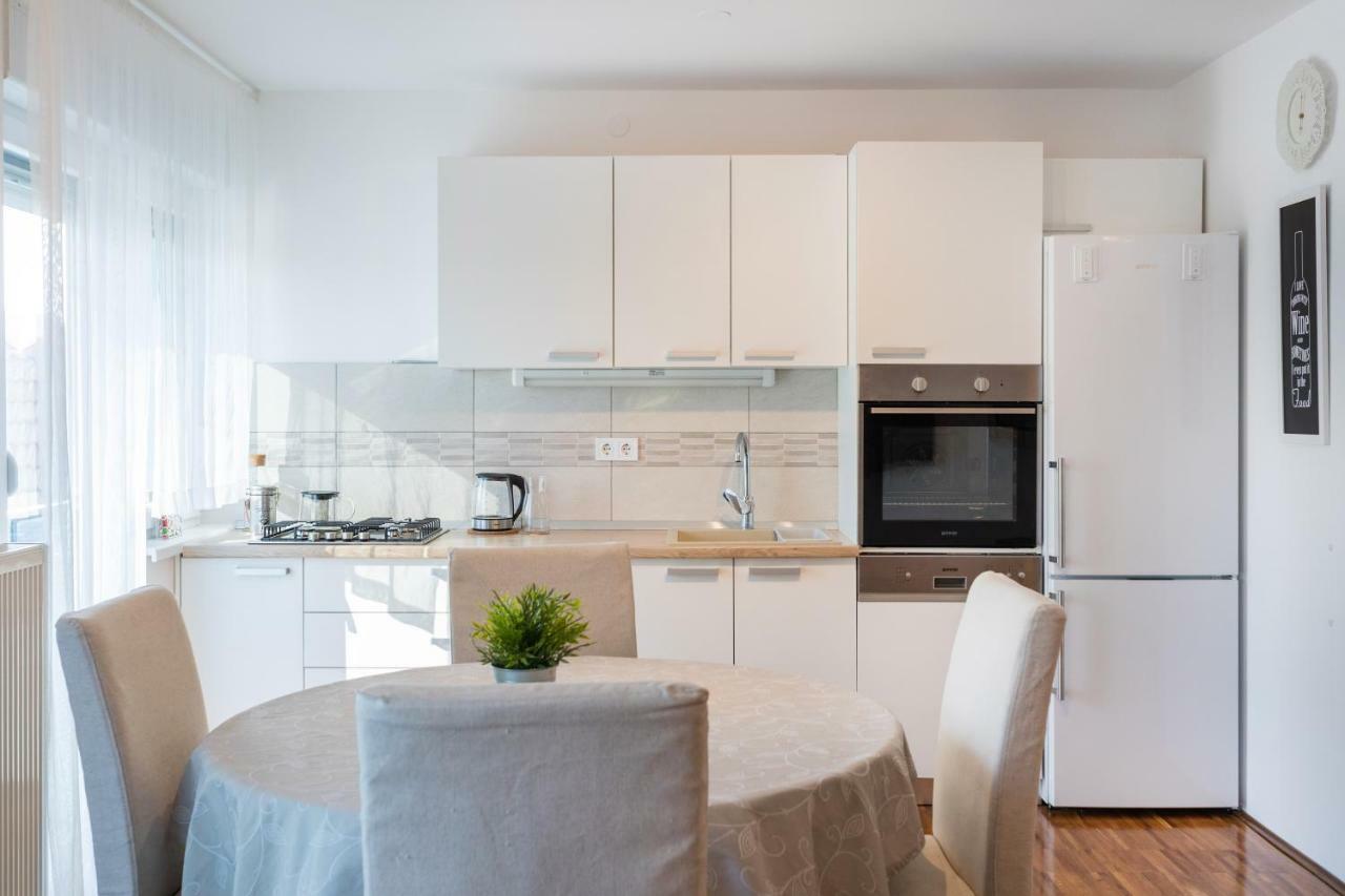 Spacious 2Bdr Apartment - Free Parking Загреб Экстерьер фото